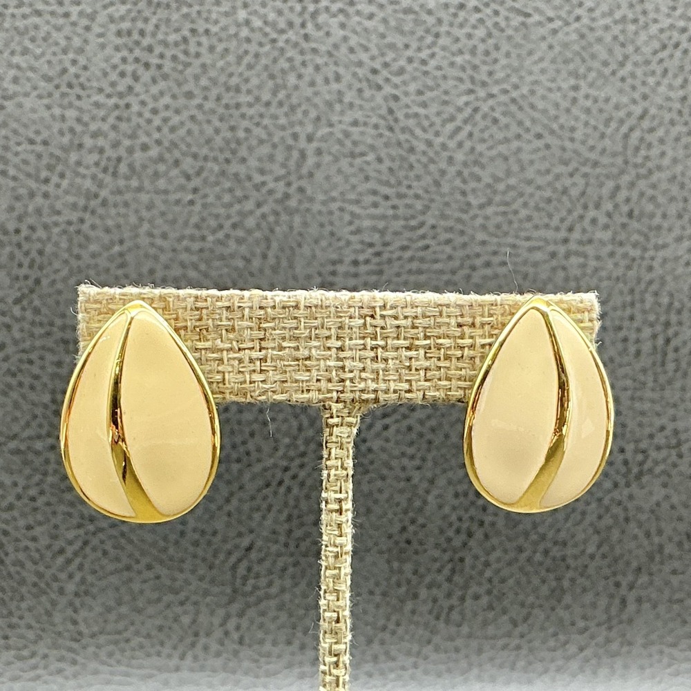 Vintage Napier Gold Tone Teardrop Clip On Earrings Womens Costume Jewelry Retro